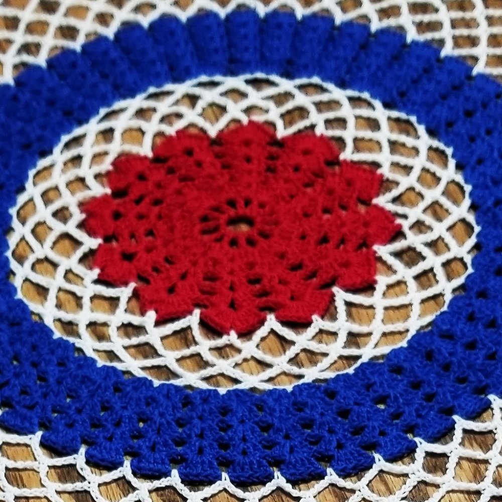 Vintage Style New Hand Crafted 4-Way Circle, Red, White, & Blue 20" Doily - Picture 2 of 3